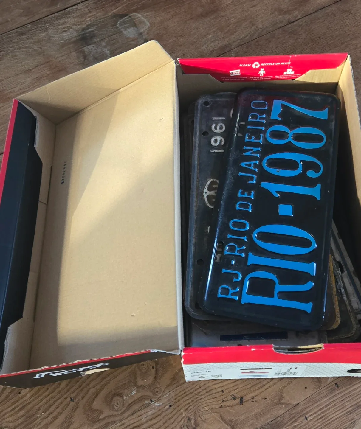 Vintage Ontario & Quebec License Plates image indicator(6)