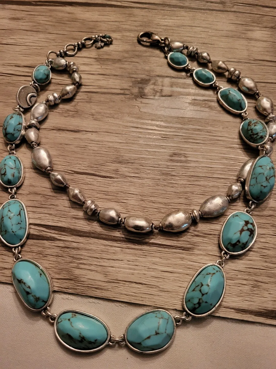 Turquoise & Silver Tone Necklace image indicator(8)