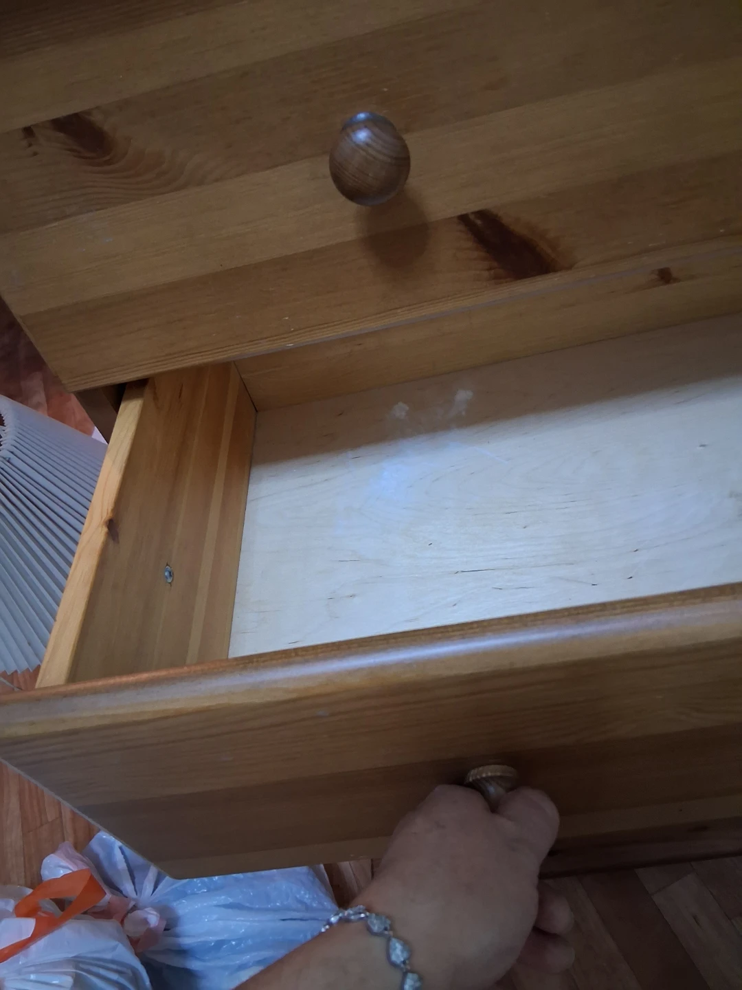 Wooden 5-Drawer Dresser