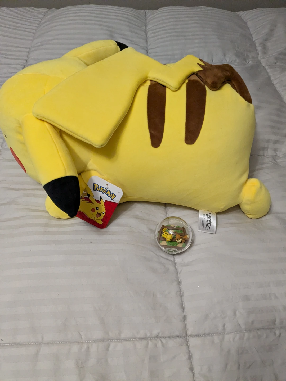 Pikachu Sleeping Plush and figure - photo 2