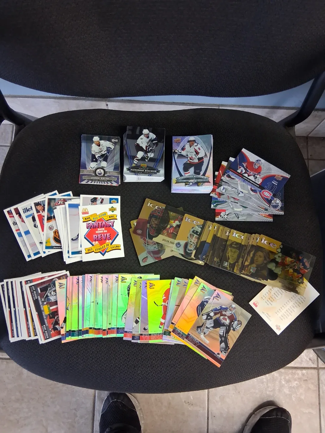 Mixed Lot of Hockey Trading Cards