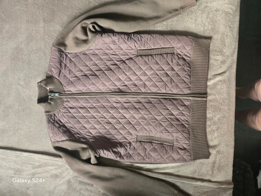 Men's Quilted Zip-Up Jacket - Size Large image indicator(3)