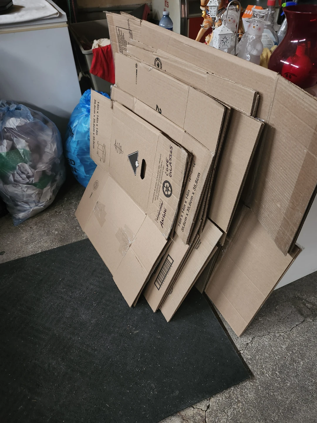 Boxes and Packing Paper