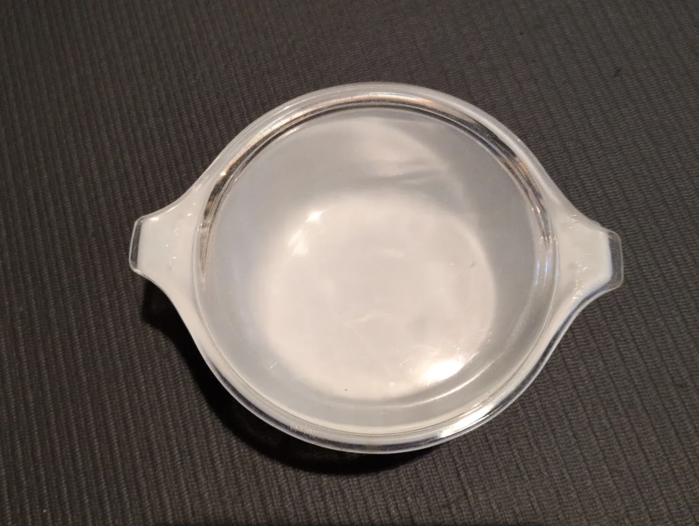 Pyrex Blue Daisy Casserole Dish with Lid image indicator(2)