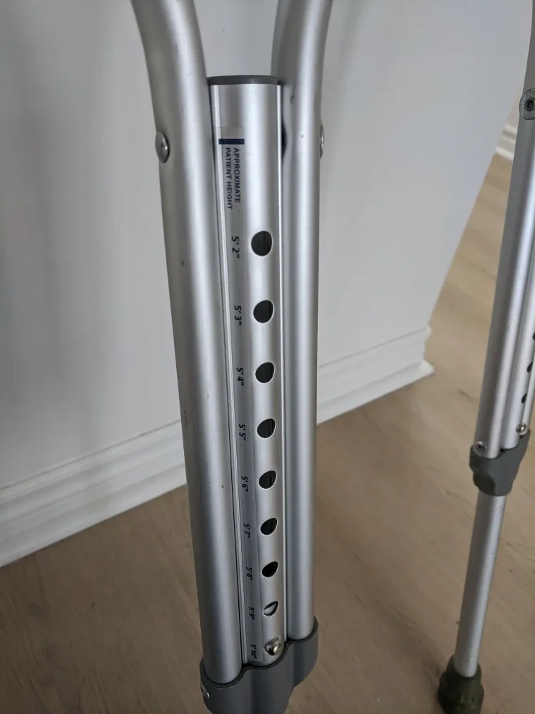 Drive Medical Hx5 Crutches image indicator(4)