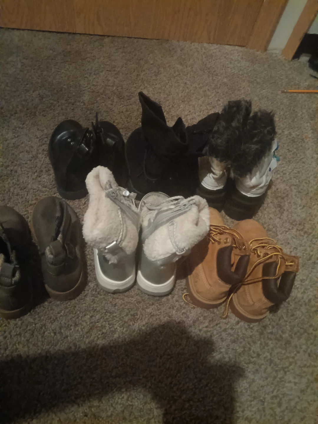 Mixed Lot of Kids' Shoes & Boots - Various Sizes