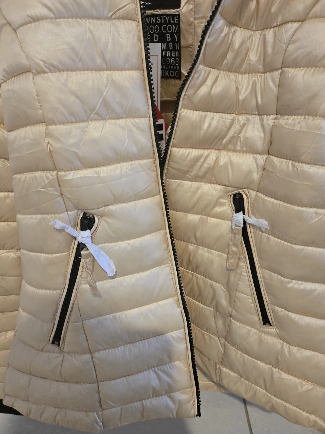 Brand new Navahoo Kimuk Puffer Jacket - Size S - Light Gold - photo 4