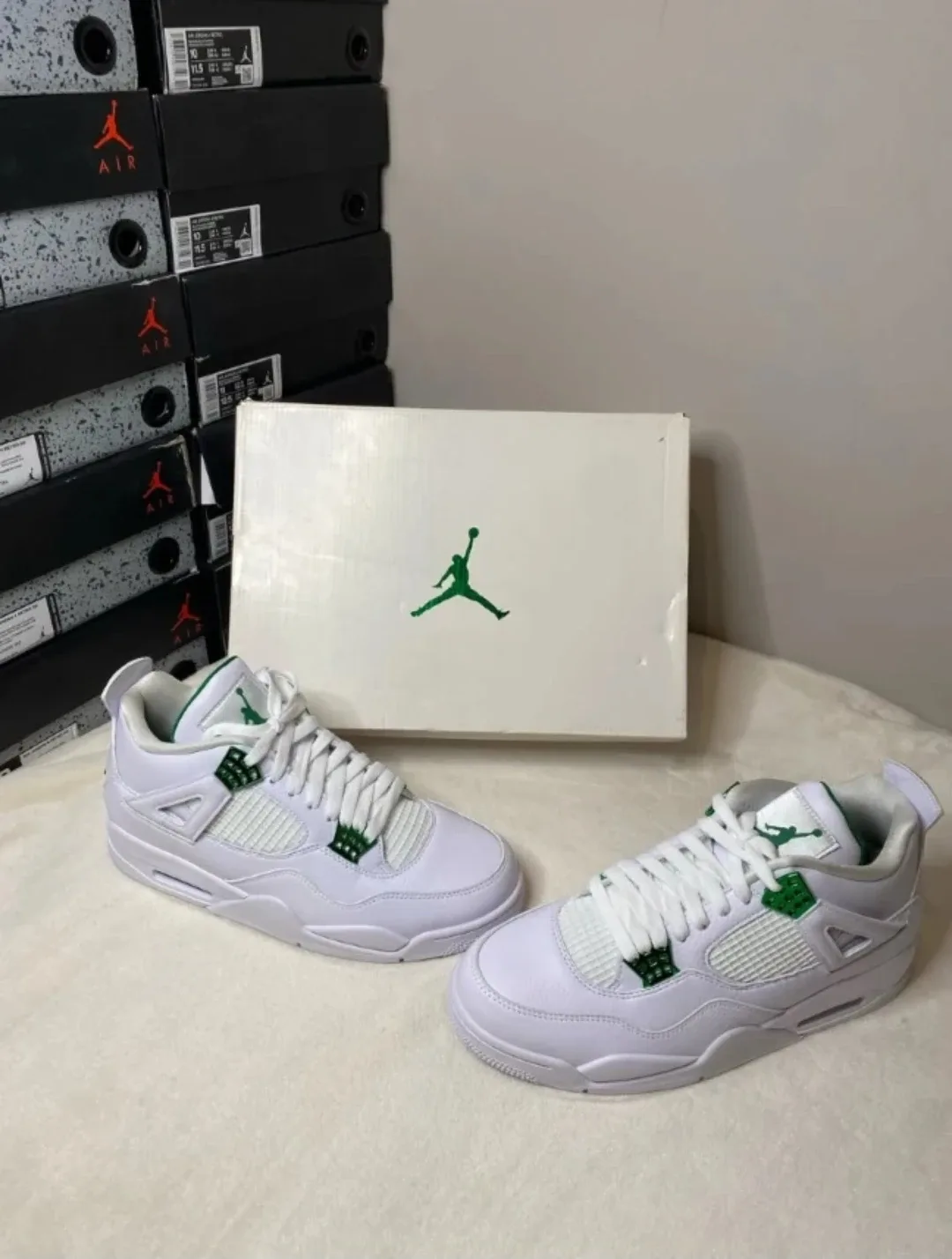 Jordan 4 Retro Sneakers image indicator(6)