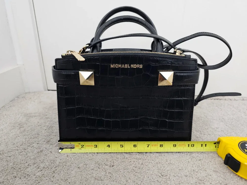 Authentic Michael Kors Black Leather Satchel image indicator(8)