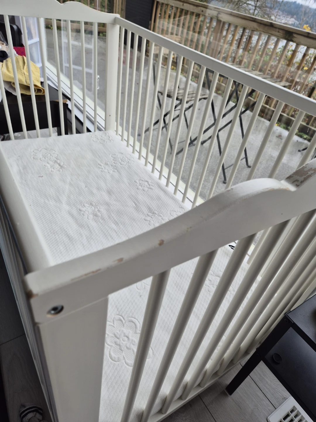 Baby crib