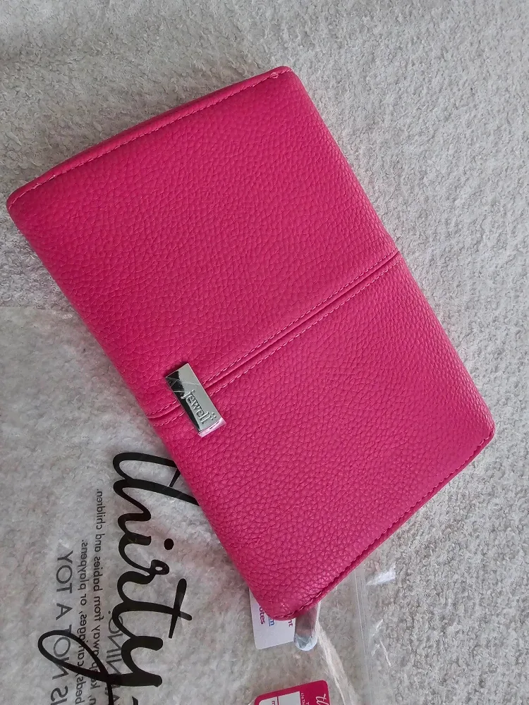 Thirty-One Candy Pink Pebble Wallet #Cleanout image indicator(2)