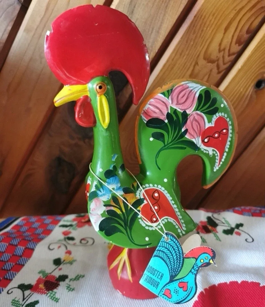 Portuguese Rooster With Kitchen Towel