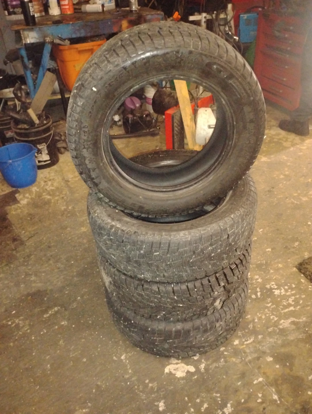 Set of 4 Used 225/60R16 Tires - photo 2