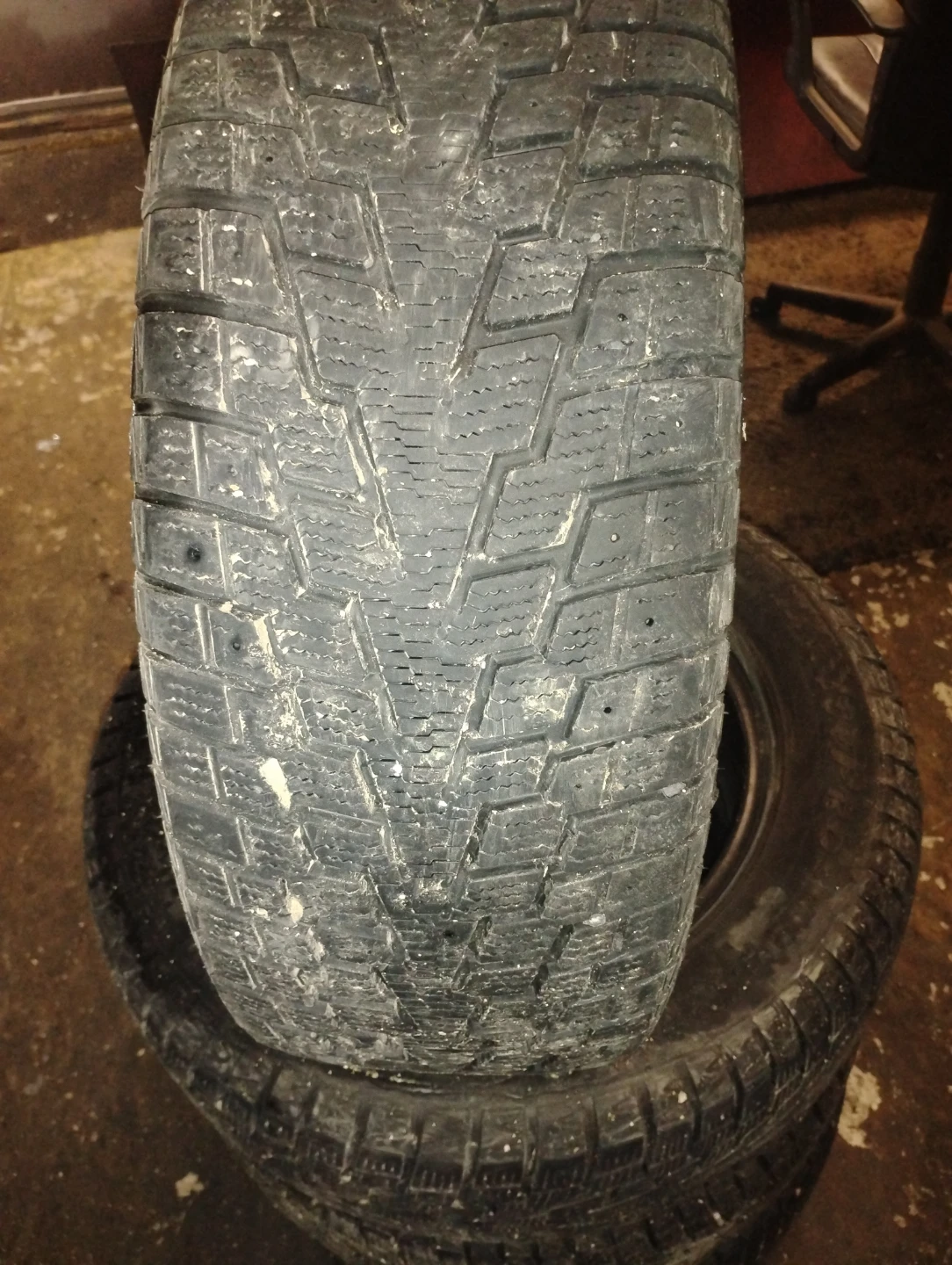 Set of 4 Used 225/60R16 Tires - photo 3