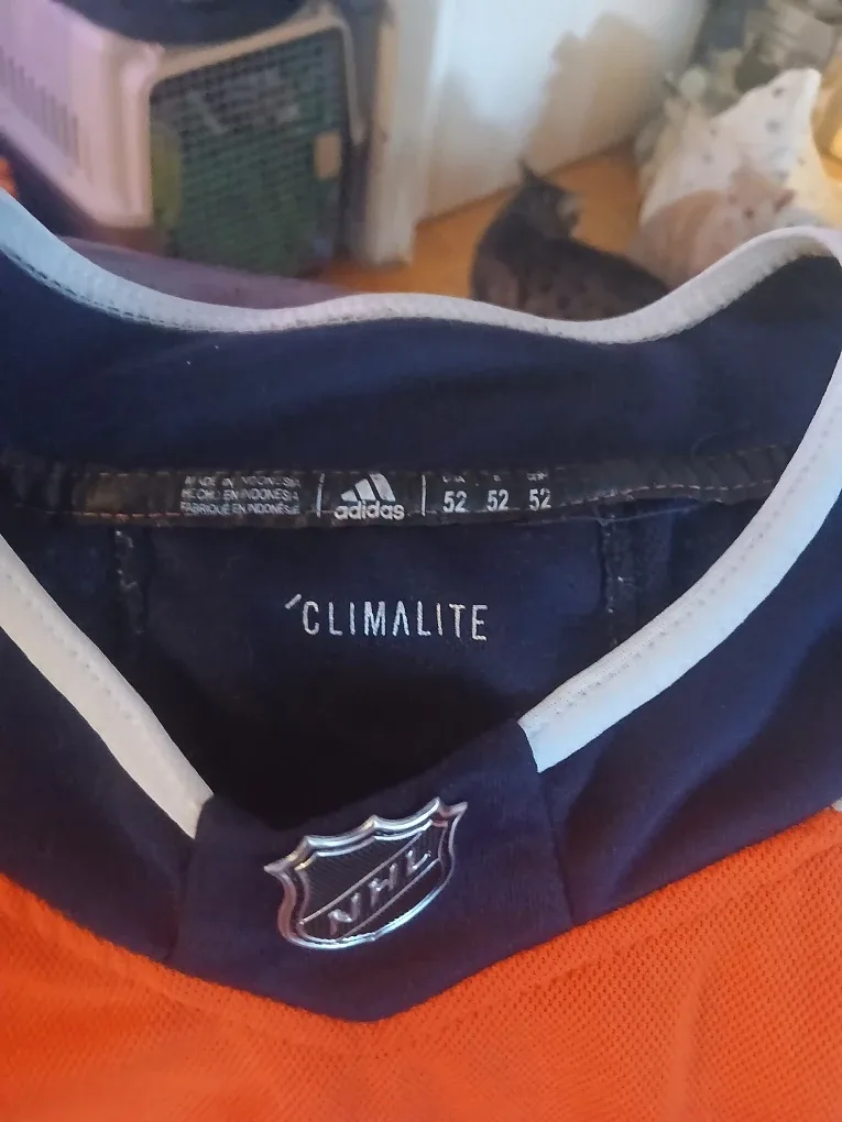 Adidas Oilers McDavid Jersey - Size 52 image indicator(3)