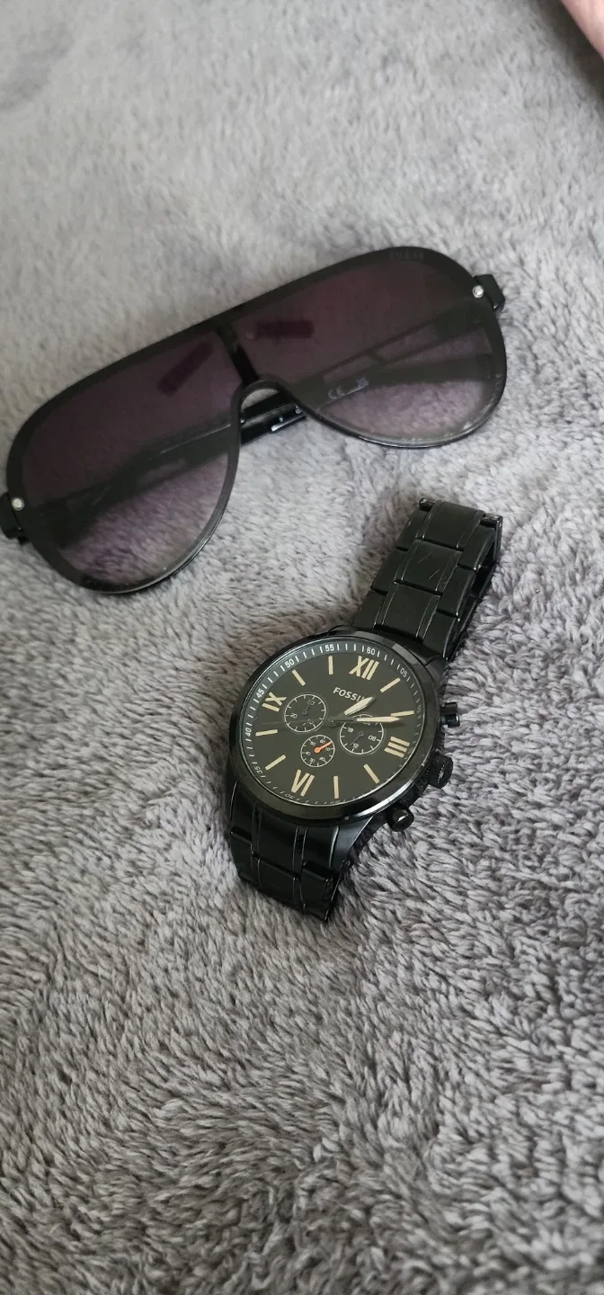 Fossil Black Chronograph Watch & Sunglasses