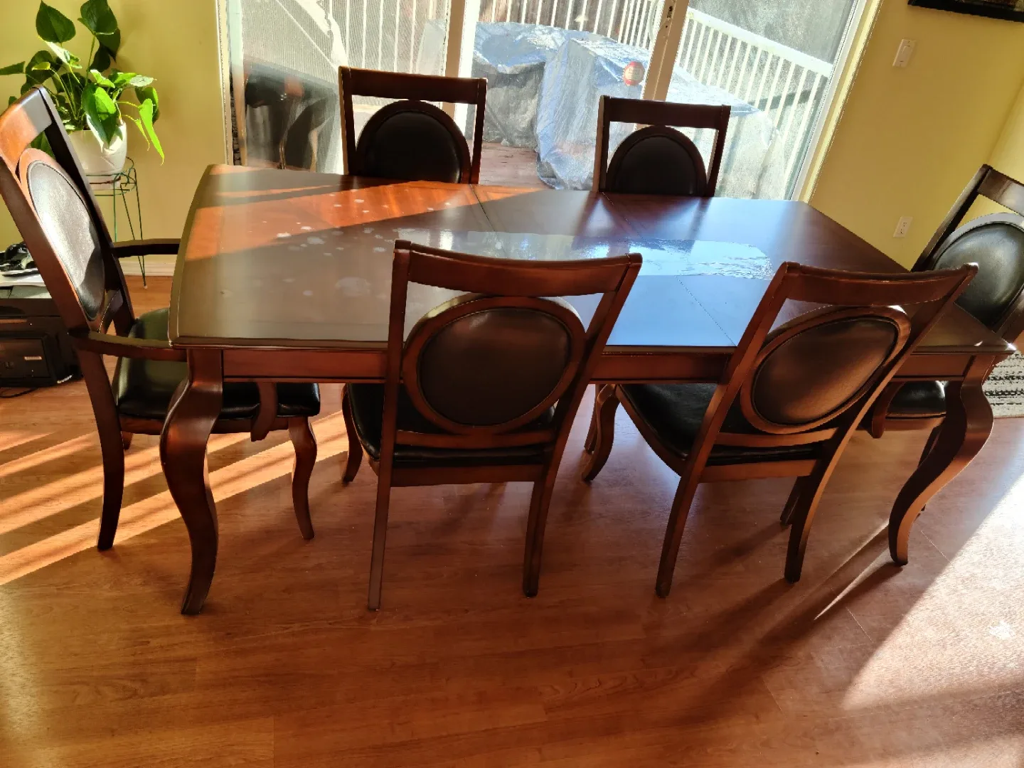 Dining Table with 6 Chairs