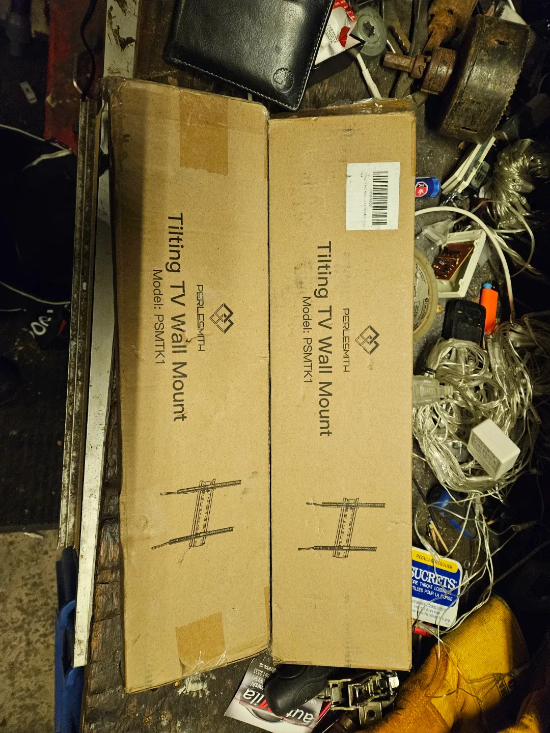 PERLESMITH Tilting TV Wall Mount PSMTK1