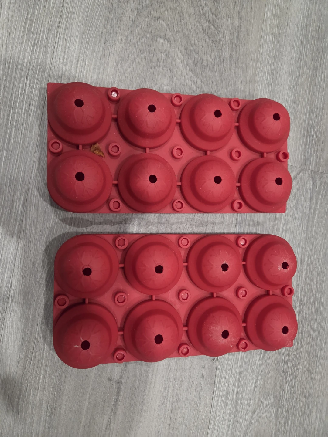 Round ice cube molds