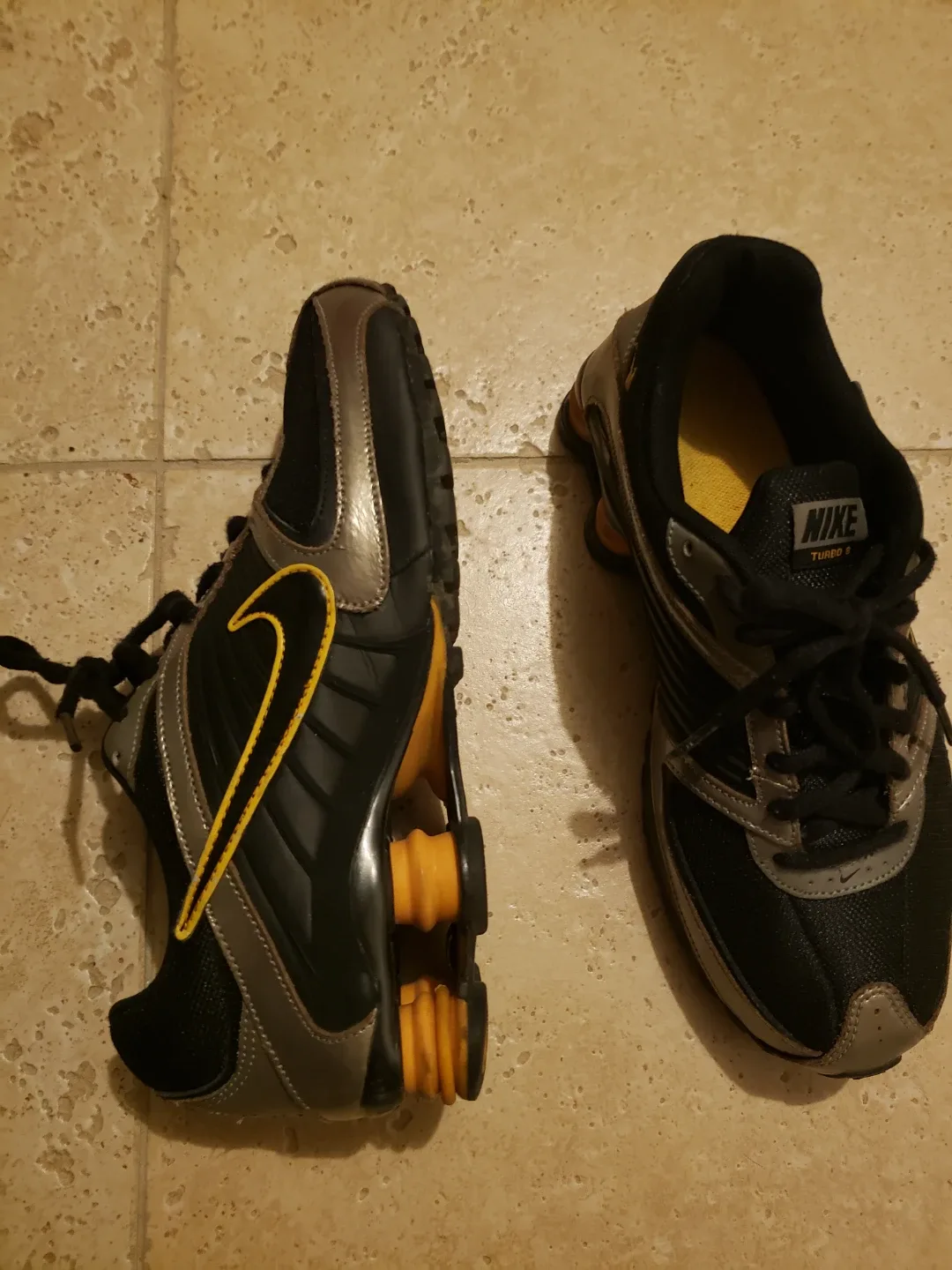 Nike Shox Turbo Black/Silver Sneakers