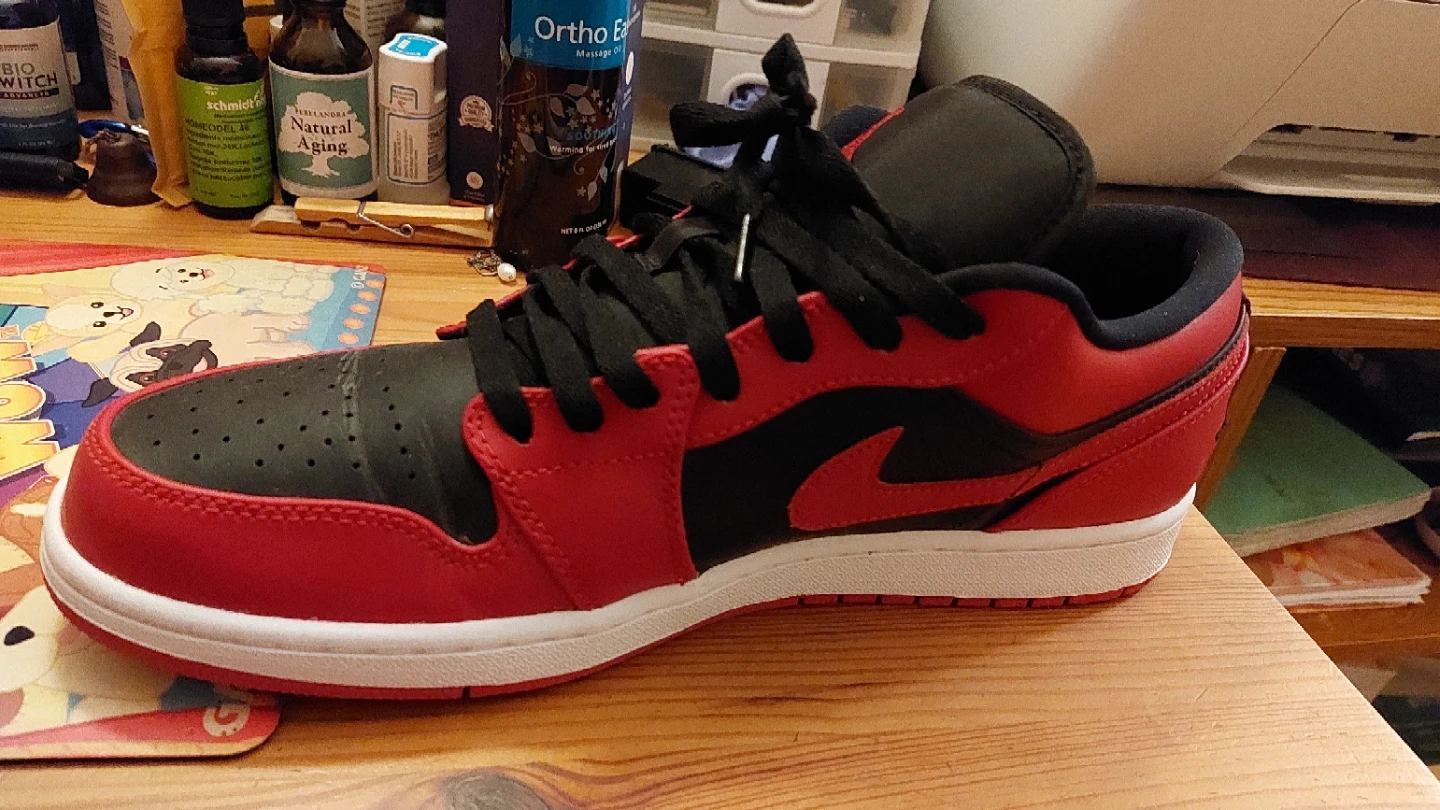 Air Jordan 1 Low Red/Black Size 9.5