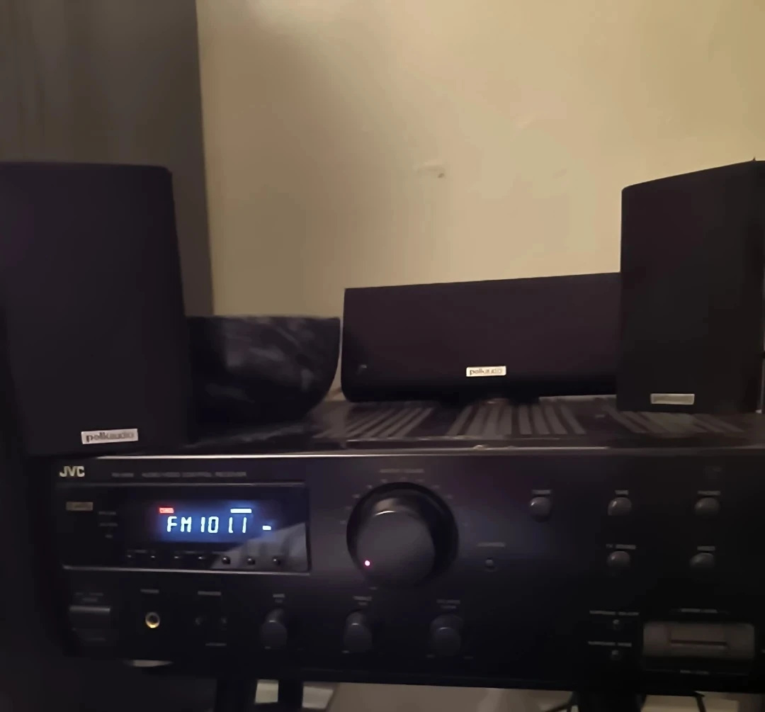 JVC RX-618V Audio/Video Control Receiver - photo 2