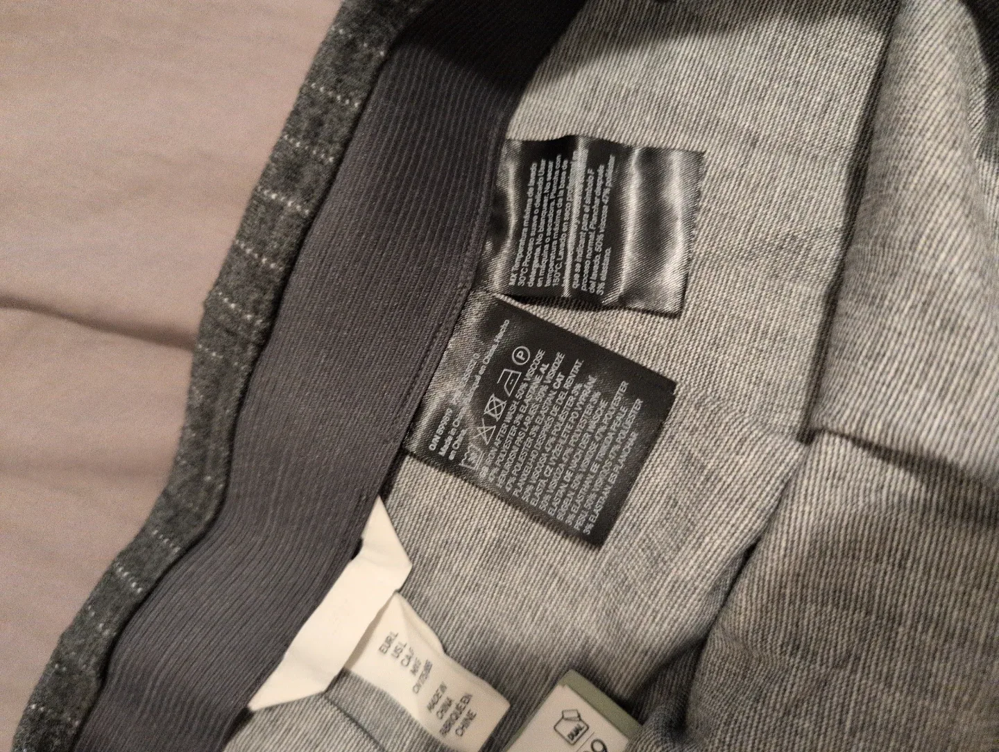 H&M Grey Striped Skirt - Size L image indicator(2)