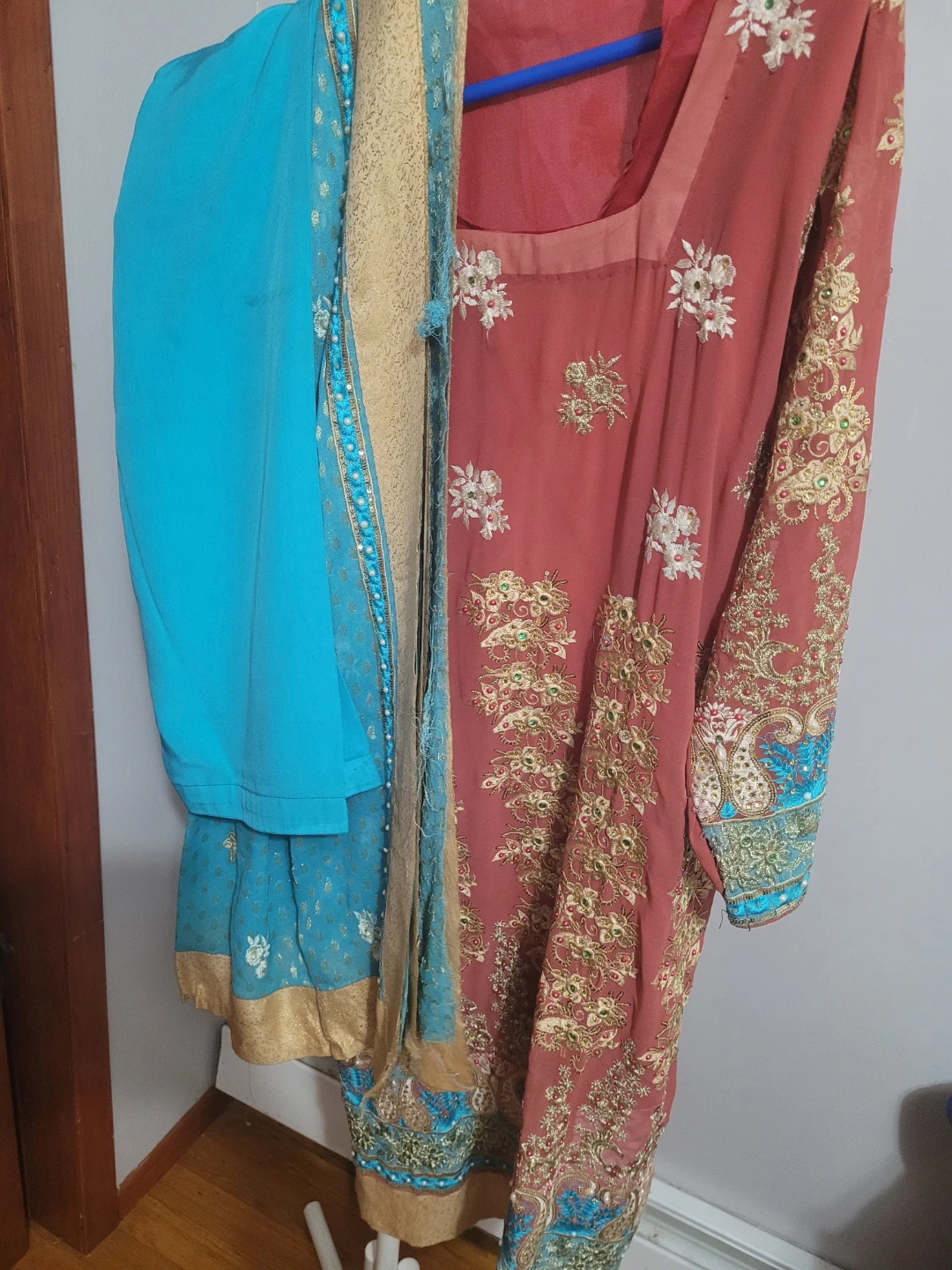 Women's Salwar Kameez