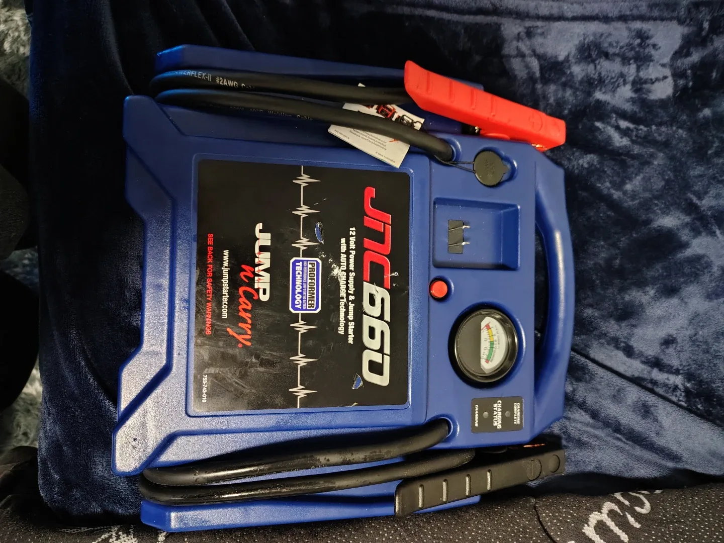 JNC660 Jump N Carry 12V Jump Starter