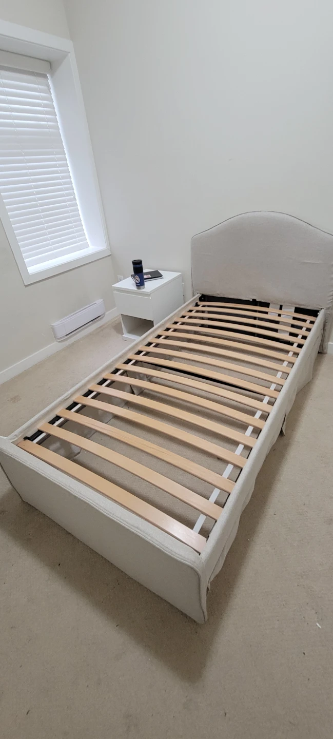URGENT SALE - IKEA Single Bed Frame & Mattress - photo 3