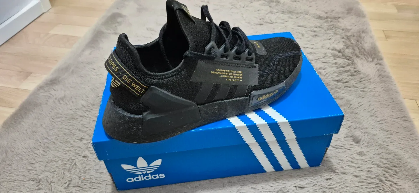 Adidas NMD_R1.V2 Black Shoes - Size 9.5 image indicator(4)