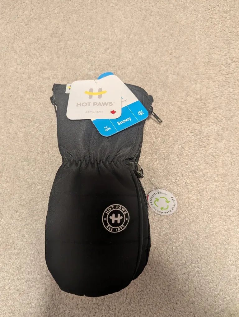 Brand new black gloves size kids 4-6