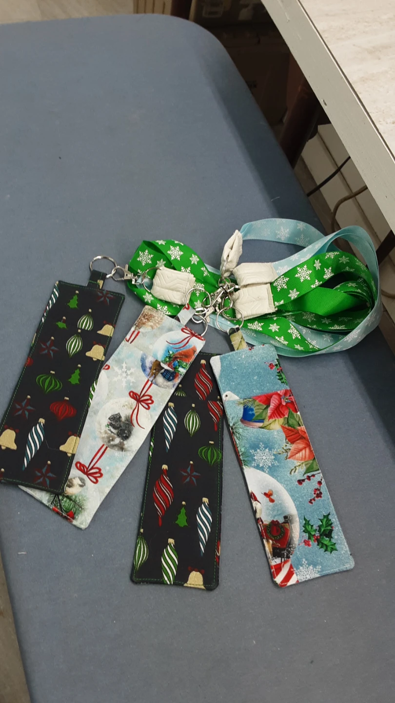 Handmade Lanyard with Pen/Glasses Holder - photo 4