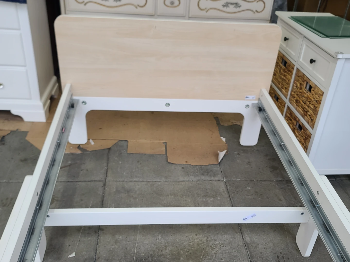 White Wooden Bedframe - photo 4