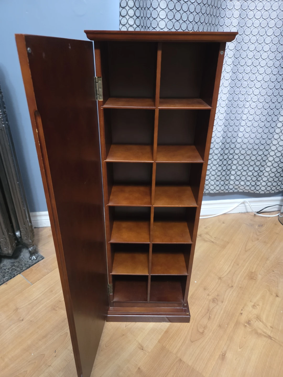 Bombay Furniture Cabinet - photo 2