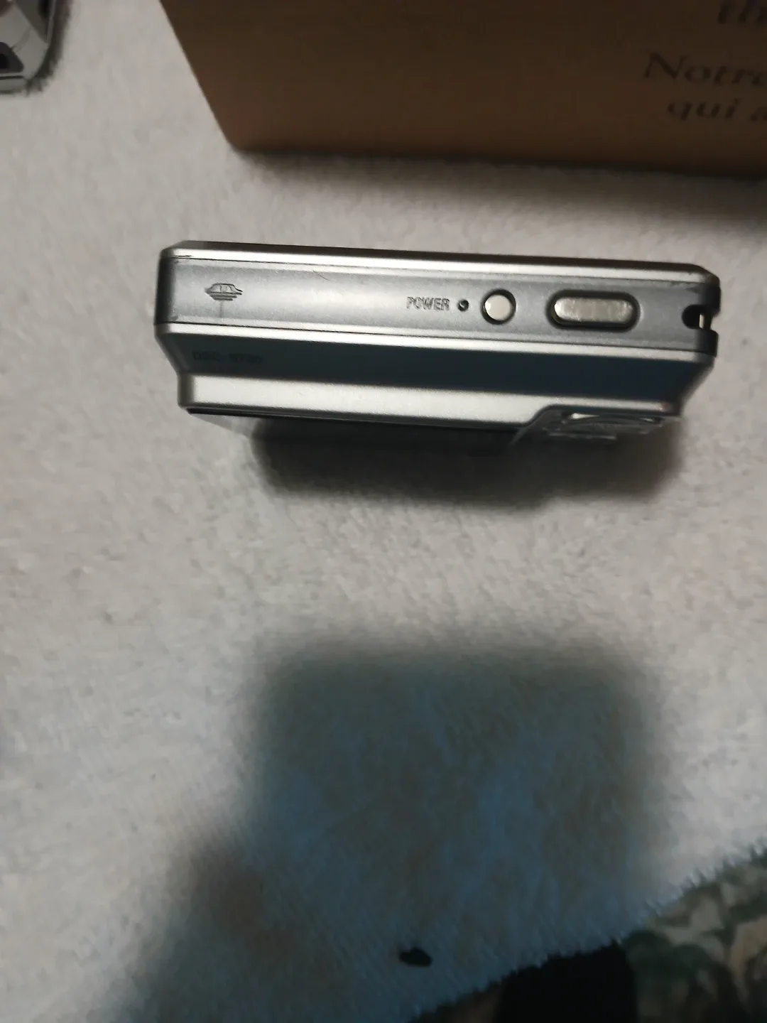 #cleanout Sony Digital Camera with Canon Case image indicator(3)