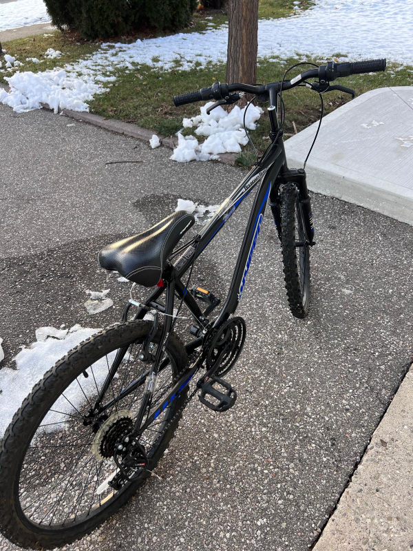 Hyper Shocker 26" Mountain Bike