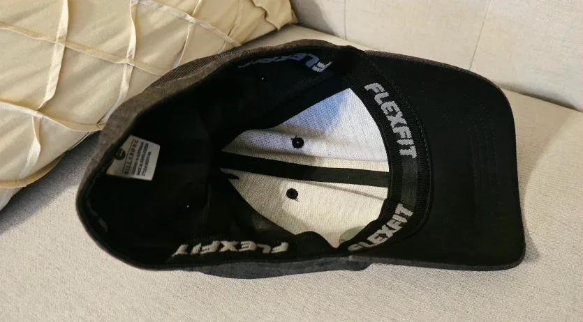 Billabong Flexfit Hat - Size 7 1/4 image indicator(2)