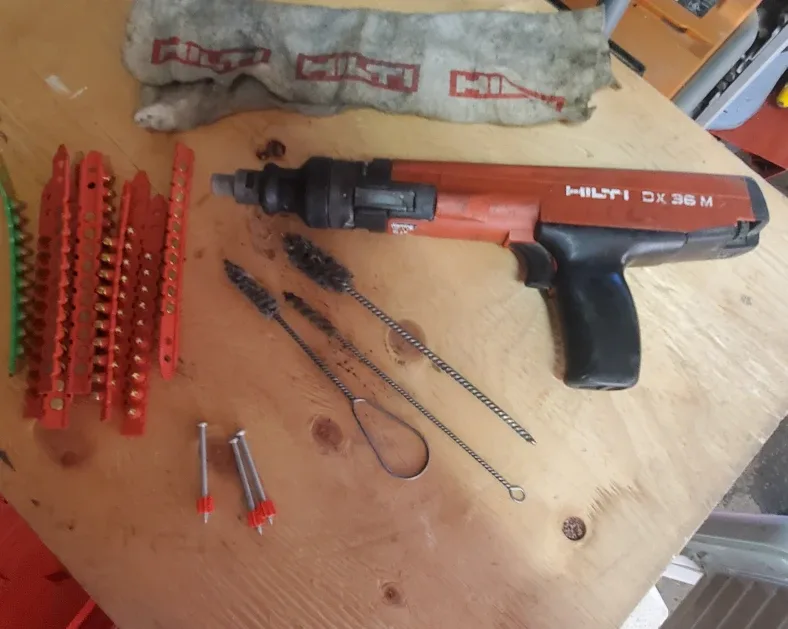 Hilti DX 36 M Powder-Actuated Tool #cleanout