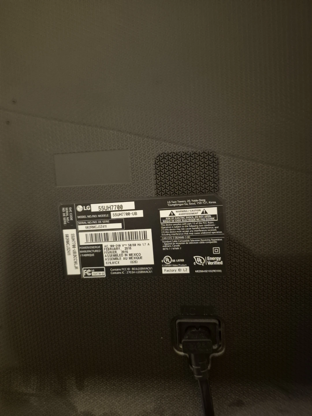 LG 55UH7700 55" 4K TV + Remote - photo 2