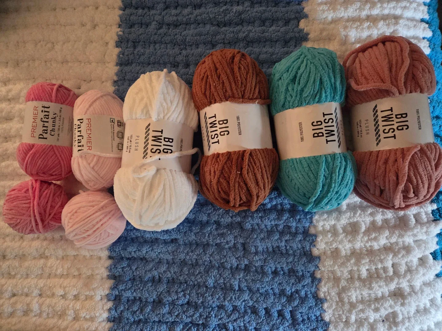 Premier Parfait Chunky & Big Twist Yarn