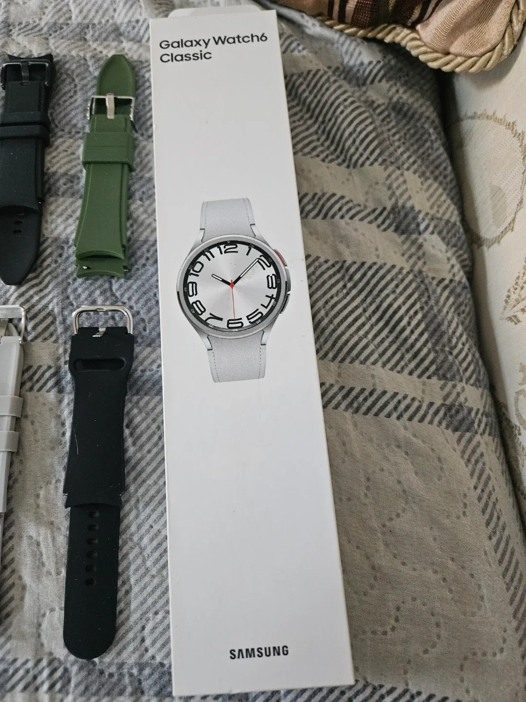 Samsung Galaxy Watch6 Classic + Straps image indicator(2)