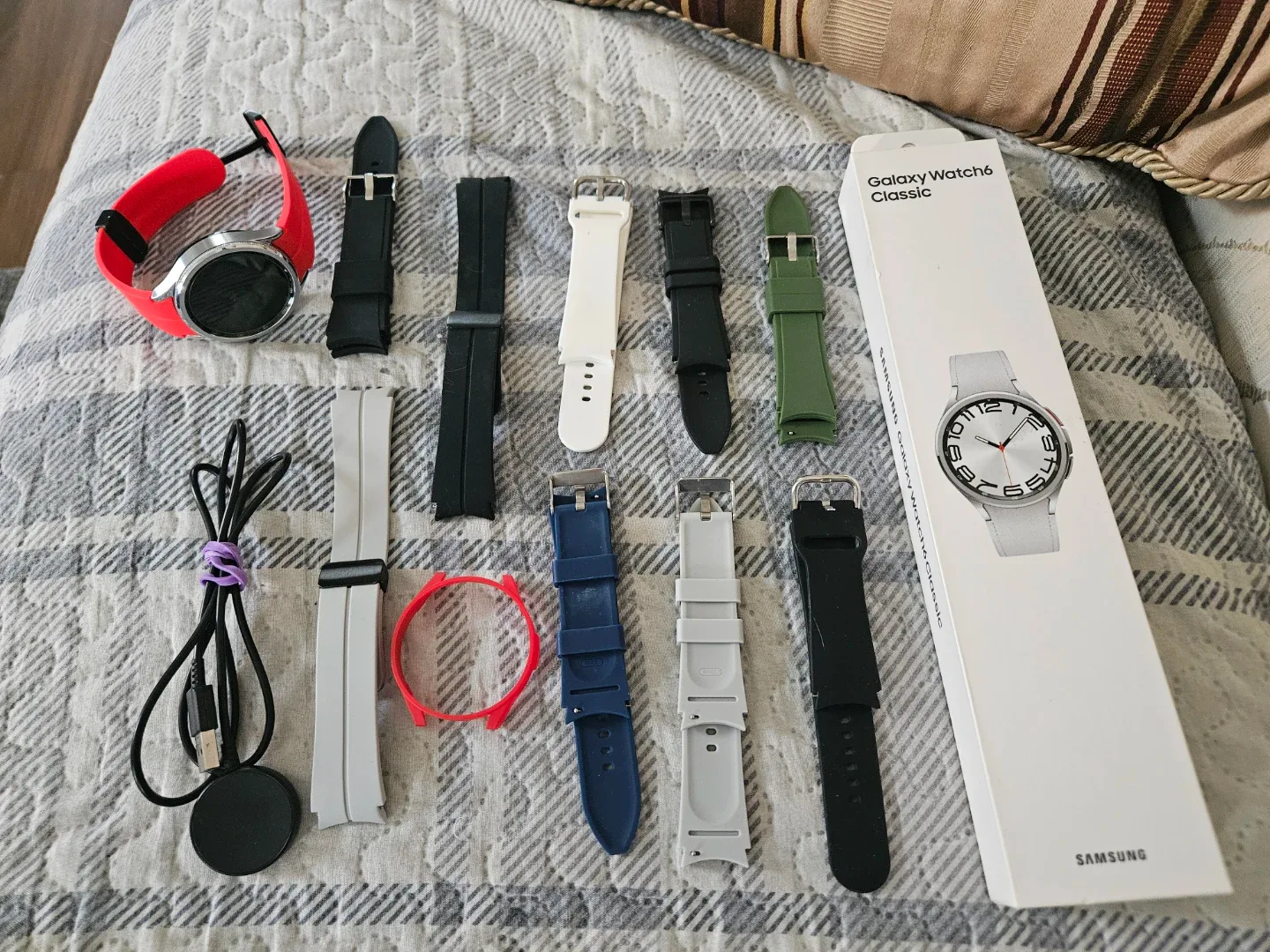 Samsung Galaxy Watch6 Classic + Straps image indicator(3)