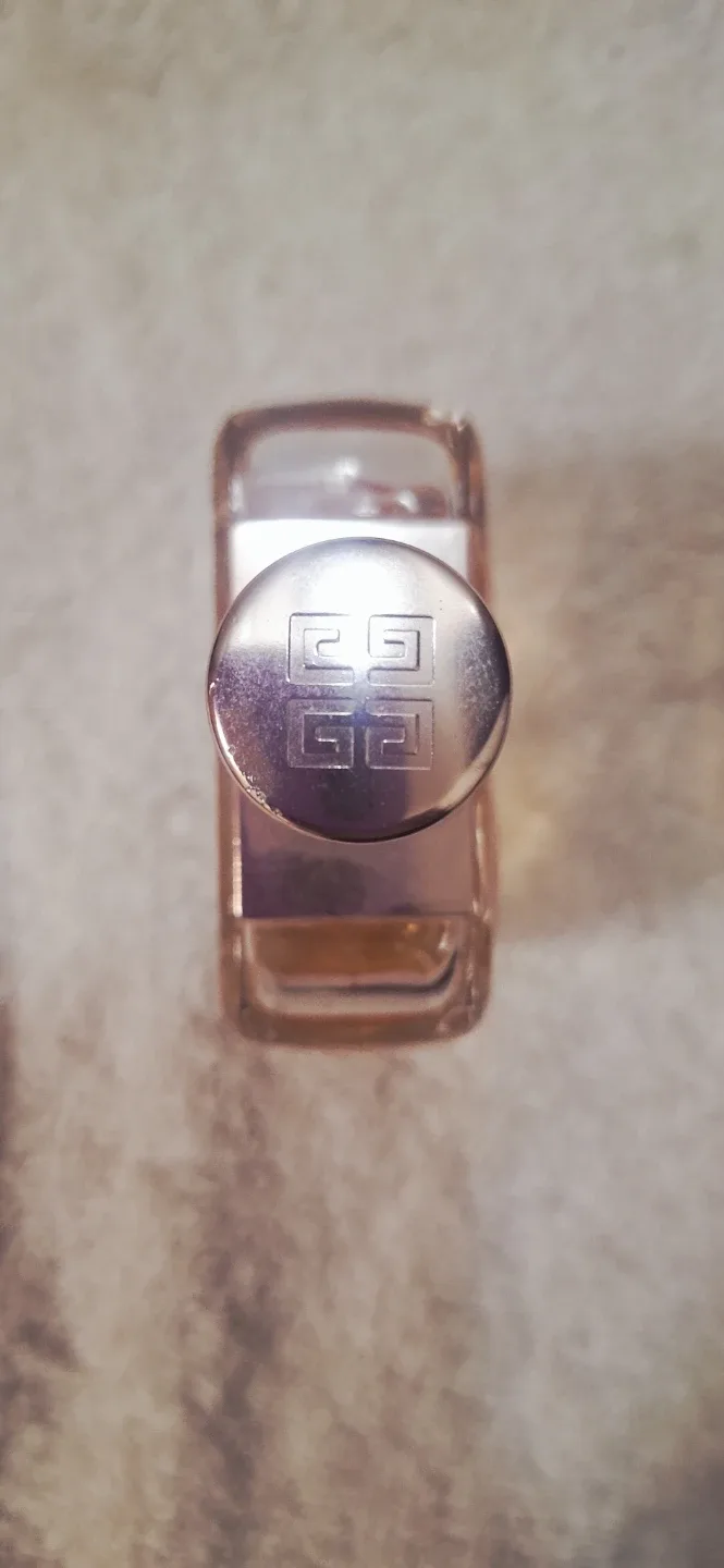 Givenchy Irresistible Eau de Parfum image indicator(2)