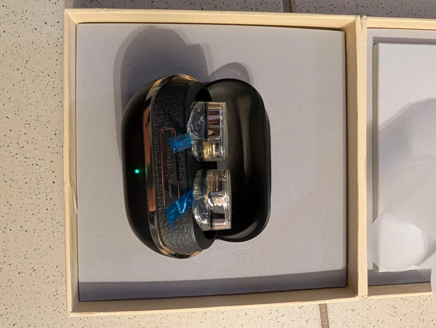 Wireless Earbuds image indicator(4)