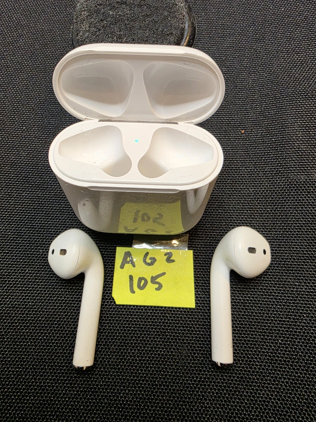 Apple AirPods 2nd Gen