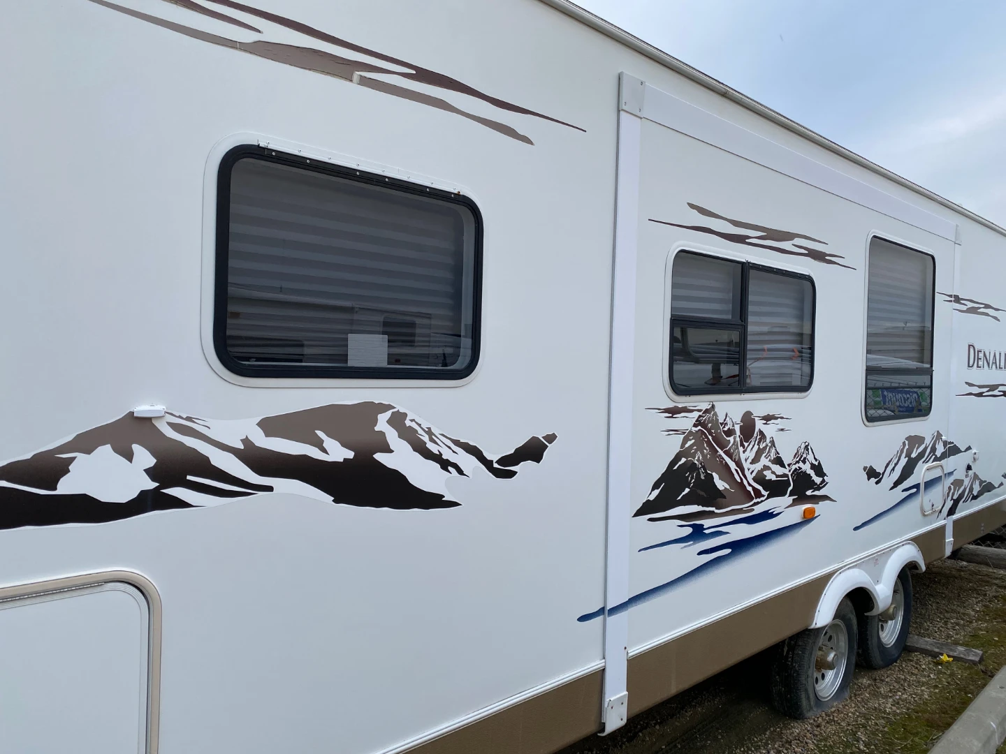 2007 Dutchman Denali 26FB Tandem Axle Trailer - photo 2