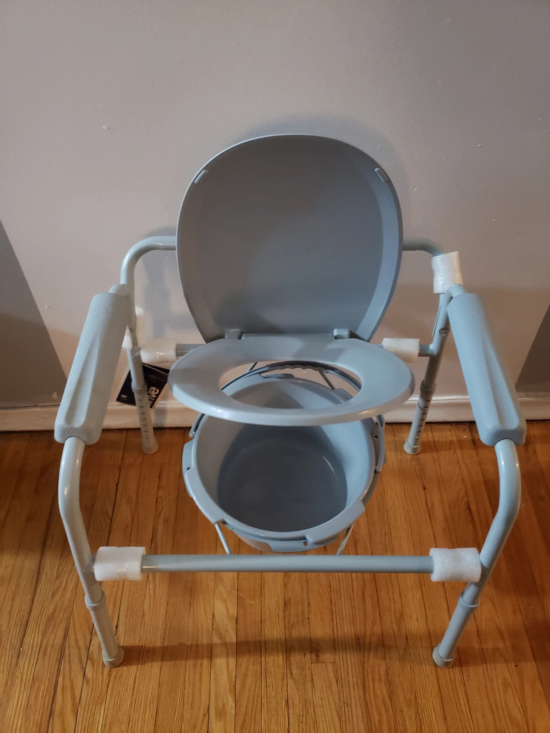Adult toilet - photo 2