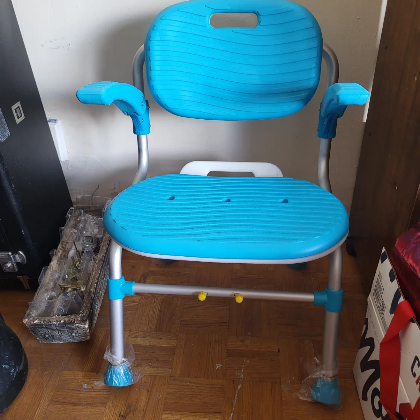 FONDLIGHT Folding Shower Chair with Armrest - NEW!