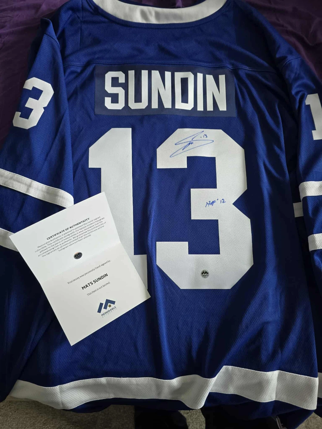 Mats Sundin Signed Maple Leafs Jersey